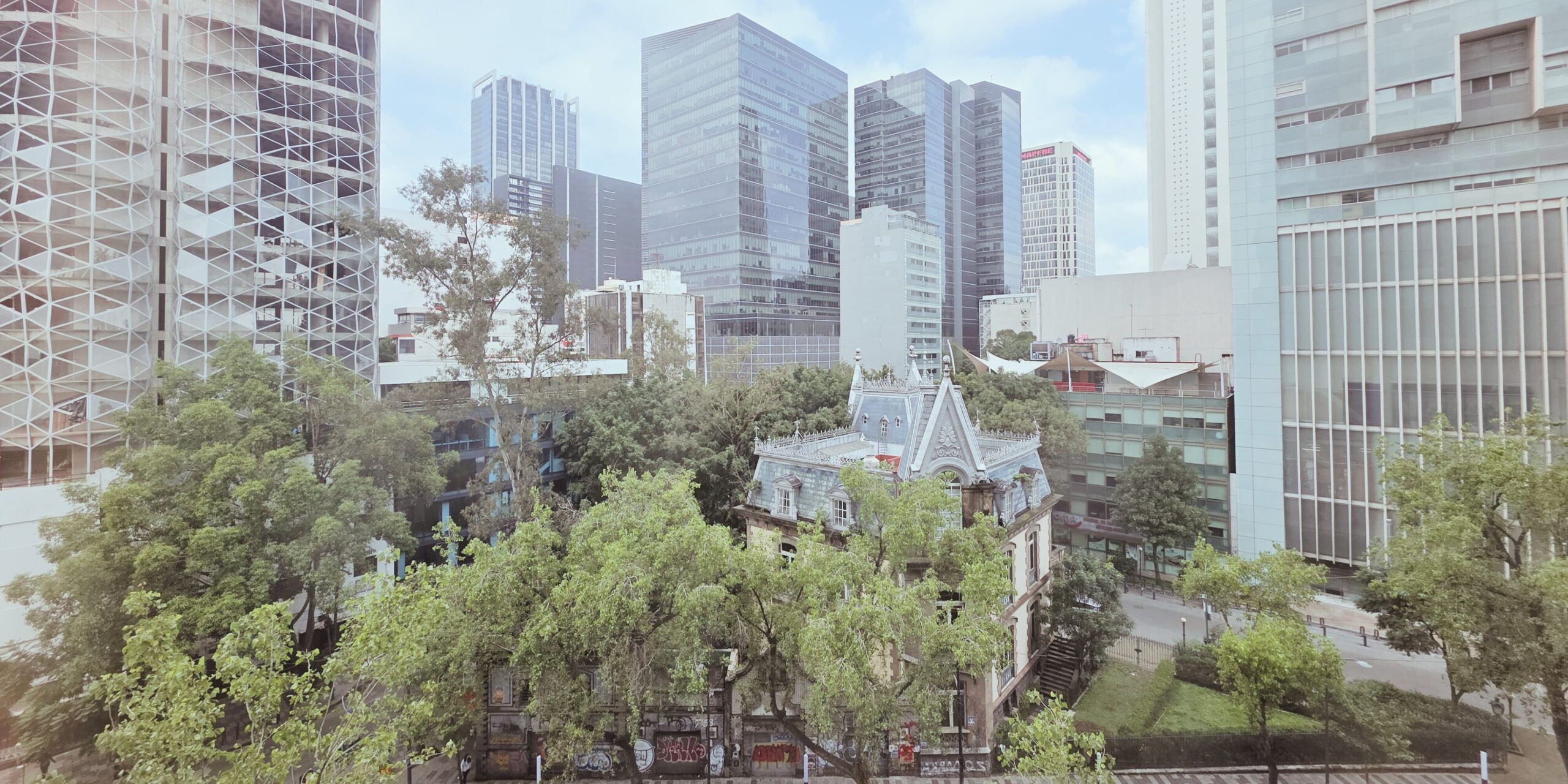 Oficinas privadas Atworksphere CDMX y Monterrey